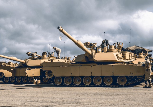    31  Abrams,    Leopard 2