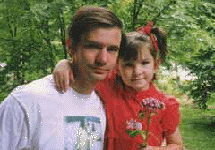 Игорь Сутягин с дочкой. Фото с сайта Дело номер 52
