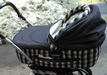 Детская коляска. Фото с сайта www.mobile-review.com
