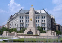 Памятник советским воинам в Будапеште. Фото с сайта www.flickr.com