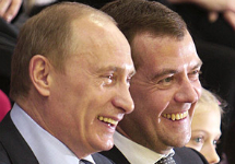Владимир Путин и Дмитрий Медведев. Фото Артема Коротаева/Дни.Ру