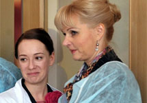 Чулпан Хаматова и Татьяна Голикова. Фото: premier.gov.ru