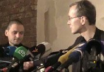 Удальцов и Шеин на пресс-конференции в Москве. Кадр Радио Свобода