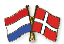 Флаги Нидерландов и Дании