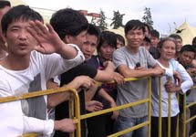 Вьетнамские мигранты в гольяновском концлагере. Фото Дмитрия Зыкова/Грани.Ру