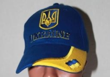 Кепка с украинской символикой. Фото: mir-maek.ho.ua