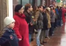 Акция в поддержку Савченко в Петербурге. Кадр "Дождя"