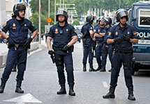 Испанские полицейские. Фото: euroweeklynews.com