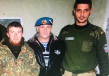 Валерий Гратов с Моторолой и Гиви. Источник: ФБ-страница Олега Слободяна
