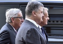 Жан-Клод Юнкер, Петр Порошенко и Дональд Туск во время саммита Украина - ЕС. Фото: president.gov.ua