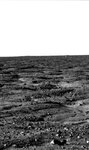 Изображение, полученное камерами "Феникса" в первый марсианский день (золь) в 17:15:35 по местному времени. Фото NASA/JPL-Caltech/University of Arizona с сайта http://phoenix.lpl.arizona.edu/