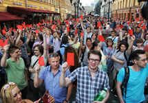 Акция против пенсионной реформы в Петербурге. Фото Давида Френкеля (twitter.com/merr1k)