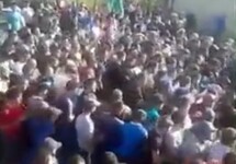 Протестующие в Кёнделене. Кадр видео "Кавказского узла"