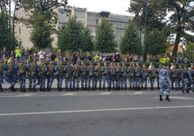 Росгвардейцы на Пушкинской площади. Фото: Юрий Тимофеев/Грани.Ру