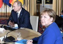 Владимир Путин и Ангела Меркель в Париже. Фото: kremlin.ru
