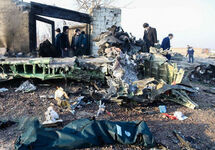 На месте падения украинского Boeing-737. Фото: Mash