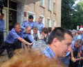 Экологисты в Отрадном. Милиция начинает разгон протестующих.