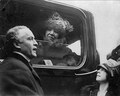 2. Сара Бернар и Гарри Гудини, репортажный снимок, 1910-е.