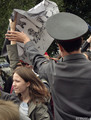 5. Первым милиции не понравился плакат "Скорбим!". Фото Д.Борко/Грани.Ру