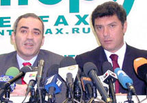 Борис Немцов и Гарри Каспаров. Фото Interfax.