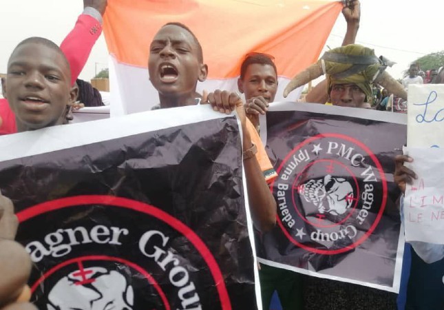 Путч в Нигере: готовится интервенция ЭКОВАС, хунта просит помощи у 