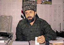 Зелимхан Яндарбиев. Фото с сайта www.lenta.ru