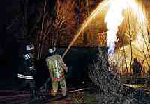 Пожар на газопроводе. Фото с сайта www.fireman.ru