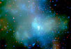 Это изображение было составлено из дюжины снимков, а получившаяся область охватывает примерно 130 световых лет. Цвета означают с