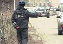 Инспектор ДПС. Фото с сайта www.lenta.ru