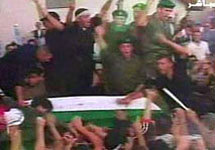 Гроб с теломо Ясира Арафата в Раммале. Изображение с сайта CNN.