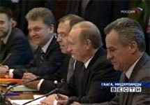 Владимир  Путин  на саммите  Россия-ЕС. Кадр Вестей