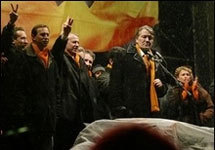 Лидеры Комитета национального спасения на Майдане Незалежности. Фото с сайта Корреспондент.net