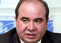 Зураб Жвания. Фото с сайта www.eepnews.ru/12.08.2004/statement/m761