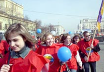 Первомайская демонстрация. Фото с сайта tv-radio.susu.ac.ru
