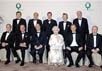 Участники саммита G8 с королевой Елизаветой. Фото с сайта YahooNews