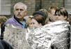 Лондонцы, пережившие взрыв в метро. Фото с сайта Washington Post.