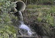 Прорыв канализации. Фото с сайта www.eco-pravda.km.ru