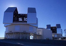 6,5-метровые телескопы "Магеллан". Фото с сайта www.sao.ru