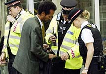 Лондонская полиция. Фото с сайта YahooNews
