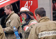 Пожарные. Фото Граней.Ру