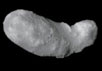 Изображение астероида Итокава, полученное "Хаябусой" 10 сентября с расстояния примерно 30 километров. Со времени, разделяющего левый и правый снимки, Итокава успел повернуться приблизительно на 50 градусов. Фото JAXA с сайта New Scientist