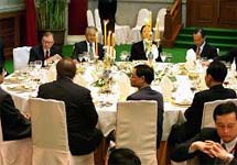 На шестисторонних переговорах по корейской проблеме. Фото с сайта ИТАР-ТАСС