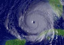 Ураган. Снимок из космоса с сайта YahooNews