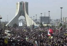 Памятник Азади в Тегеране. Фото с сайта iranatom.ru