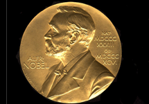 Нобелевская медаль. Фото с официального сайта Нобелевского института