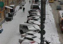 Машины в снегу. Фото с сайта club.avtoradio.ru