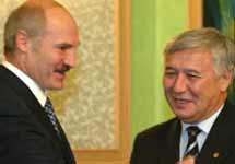 Александр Лукашенко и Юрий Ехануров. Фото ИА ''Унiан''