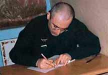 Михаил Ходорковский в колонии. Фото ''Русского Newsweek'a''