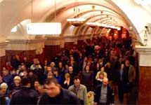 Толпа в метро. Фото с сайта radiorus.ru