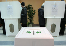 На избирательном участке. Фото Д.Борко/Грани.Ру